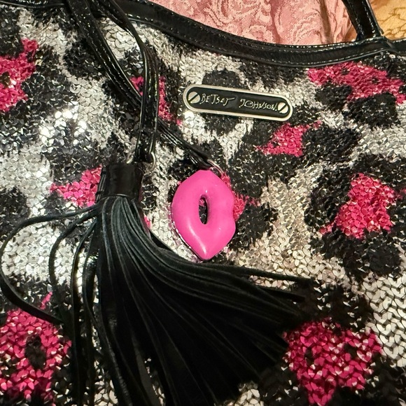 Betsey Johnson Tote Bag Sequin Leopard Cheetah Pink Silver Black Animal Print - Picture 2 of 10